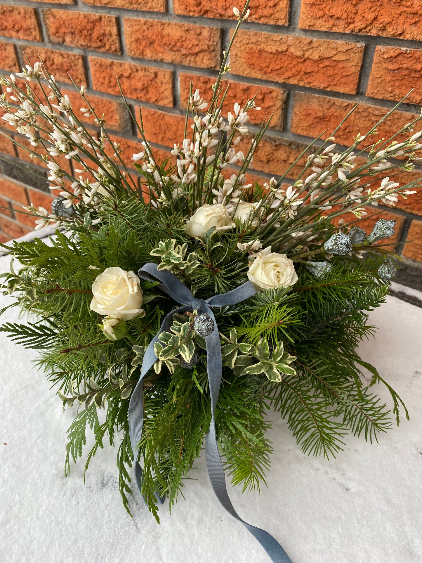 Short White Centerpiece